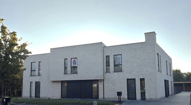 NB// Jukschot 51- 1ste links afbeelding 1