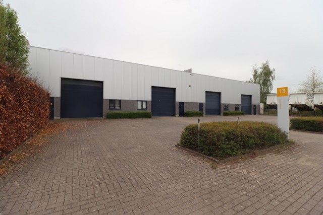 Merksplas Industrieweg 13 / U1 & U2 afbeelding 1