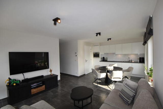 Katersberg 18 bus 6 - Geel afbeelding 2