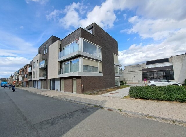 NIEUWSTRAAT 2 B8 DUFFEL afbeelding 2