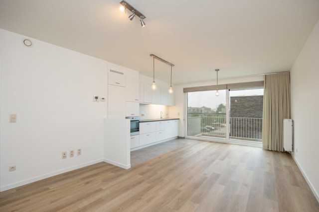 KRUININGENSTRAAT 96 BUS 14 TE SCHOTEN afbeelding 1